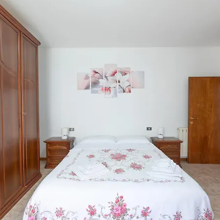 La Casa Di Sara 아파트 시타델라피에베